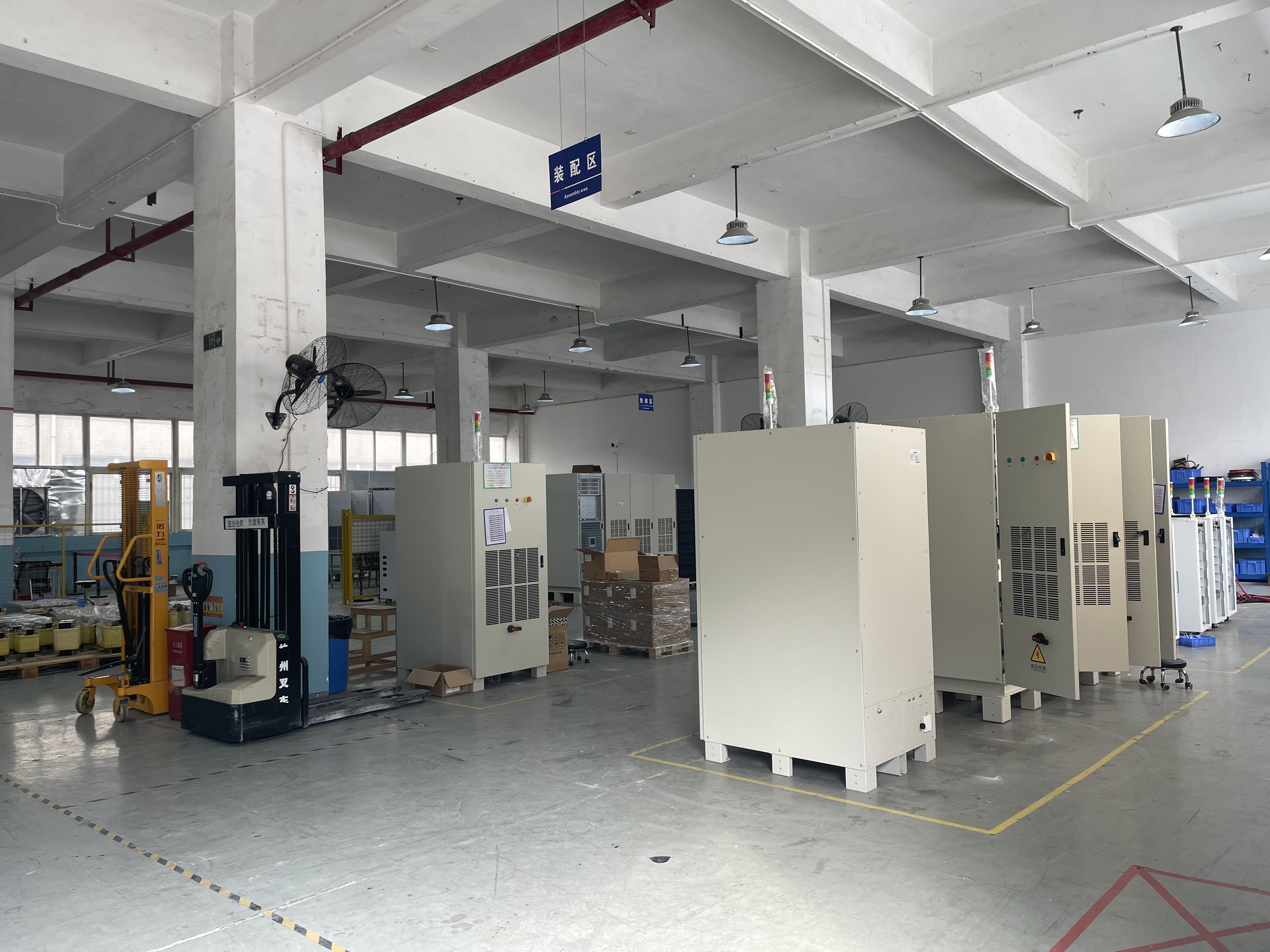 多通道独立控制与定制化参数——助力电池充放电测试效率与灵活性